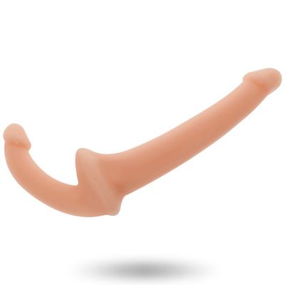 Dildo con arnés sin sujección 3
