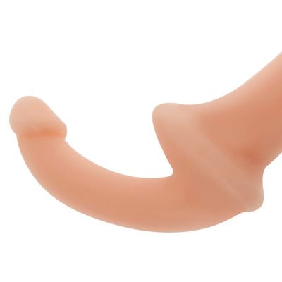 Dildo con arnés sin sujección 4