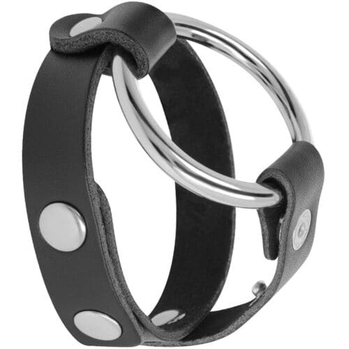 Anillo de metal para el pene y testiculos BDSM