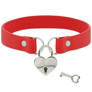 Collar de cuero vegano con corazon y llave 2